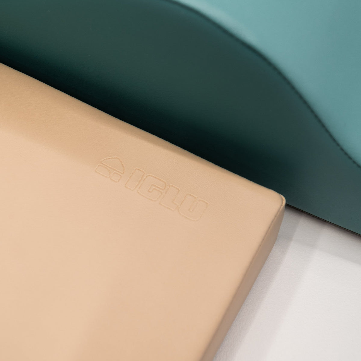17. Close-up of IGLU Explorer Set showing pastel turquoise, yellow, and beige foam blocks with smooth edges