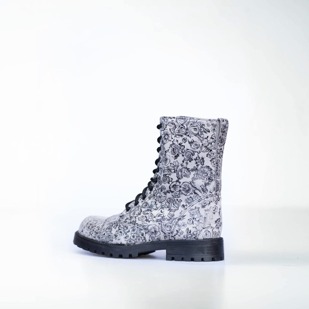 2. Side view of Samelin 511 Gray Flower boots highlighting floral pattern and durable TR-rubber outsole