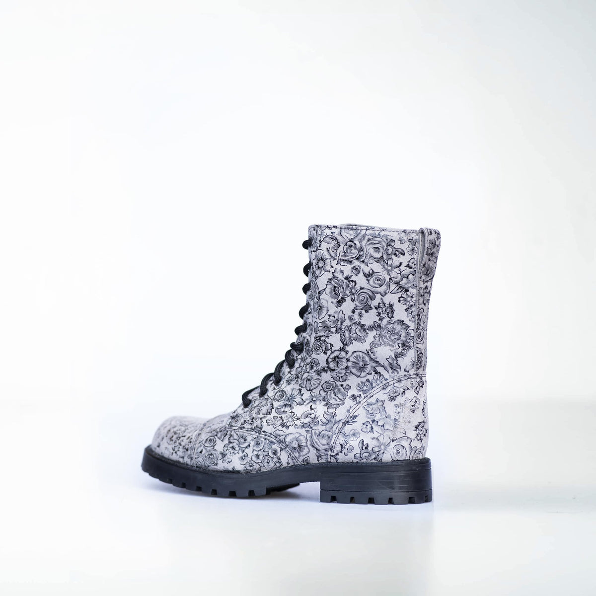 2. Side view of Samelin 511 Gray Flower boots highlighting floral pattern and durable TR-rubber outsole