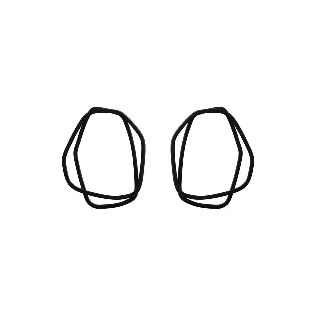 11. Lisa Kroeber Jewellery Loops Earrings in black, organic shape, powder coated brass