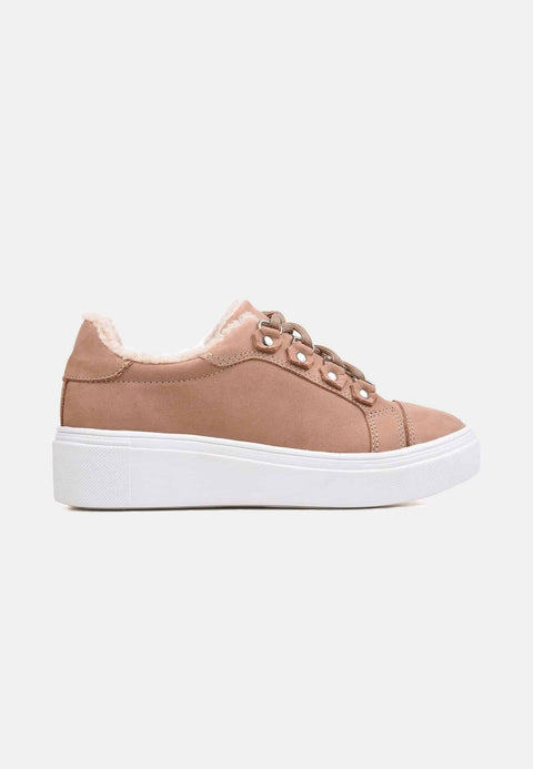 1. Women's Mangará Araucaria warm sneakers in beige suede with white platform sole, side view in studio
