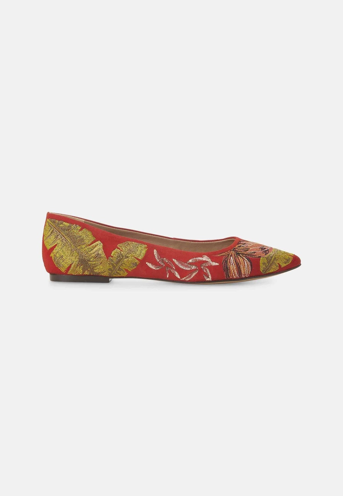 8. Pair of Mangará Pindaiva Ballerinas in red suede with floral embroidery, angled view