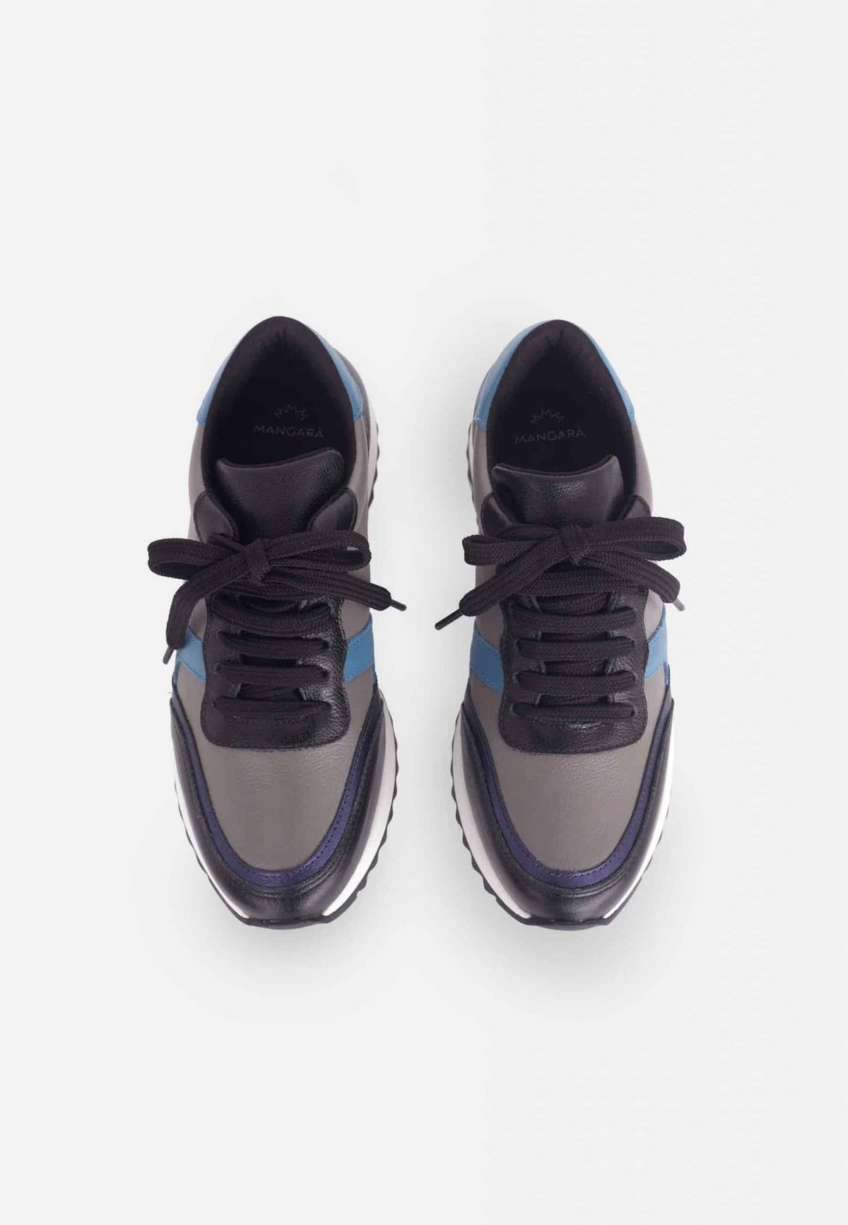 7. Top view of women's Mangará Buriri sneakers in grey, blue, and black with lace-up fronts