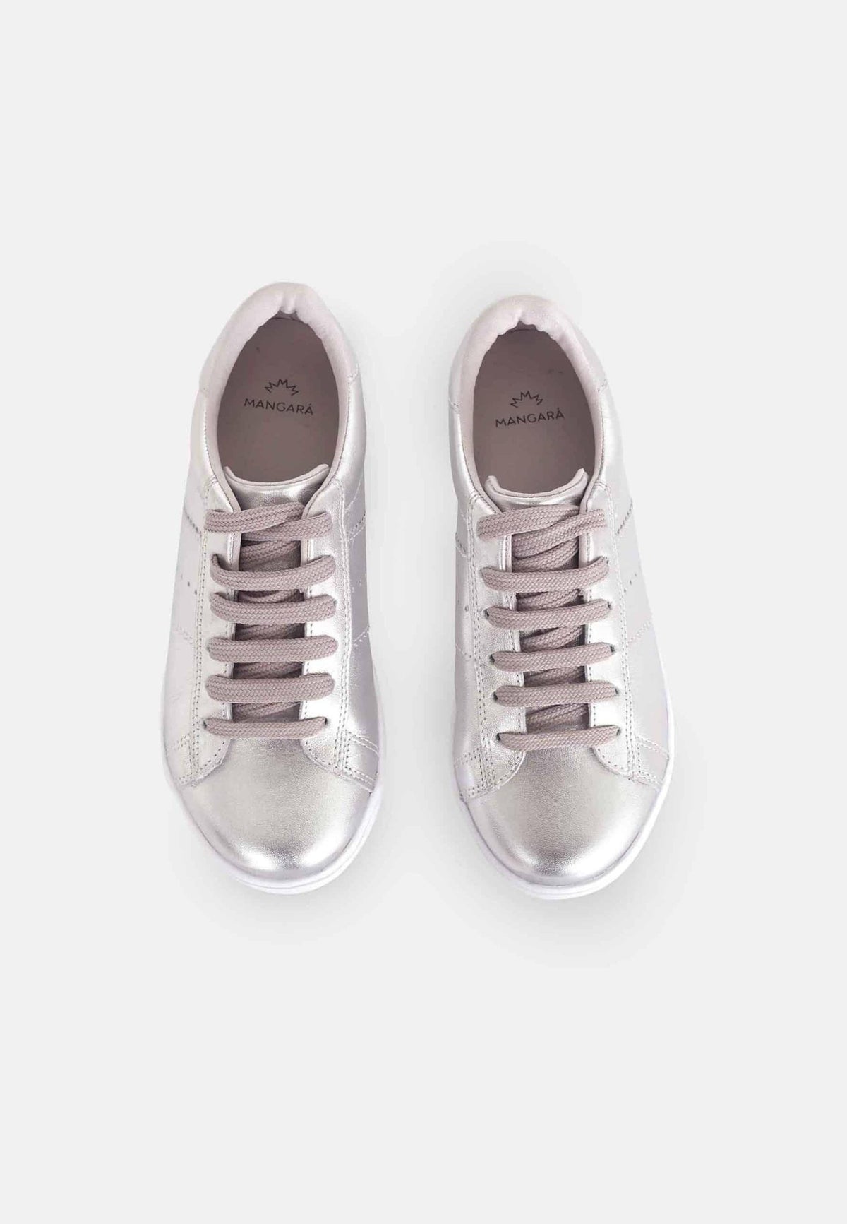 4. Top view of Mangará women's metallic silver leather sneakers, showing lace-up detail and brand logo