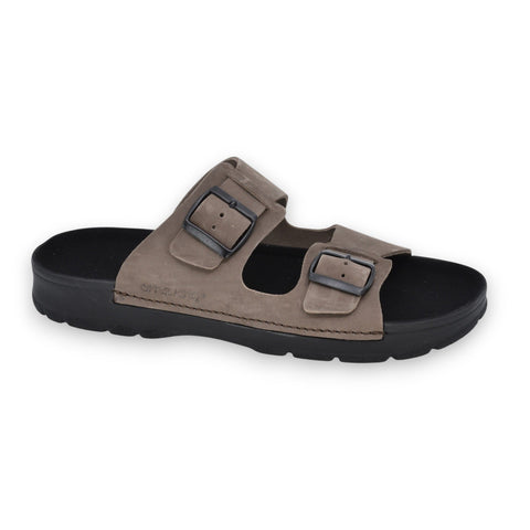 3. Studio shot of Omaking Märt men's sandals in dark brown with two adjustable buckle straps