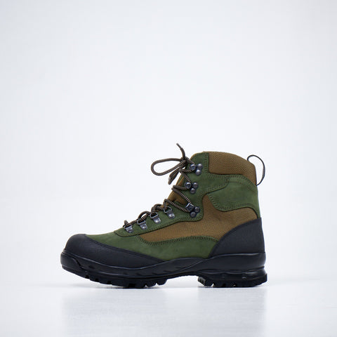 1. Samelin 550 Green Olive hiking boots in studio, side view showing waterproof nubuck leather and Vibram sole