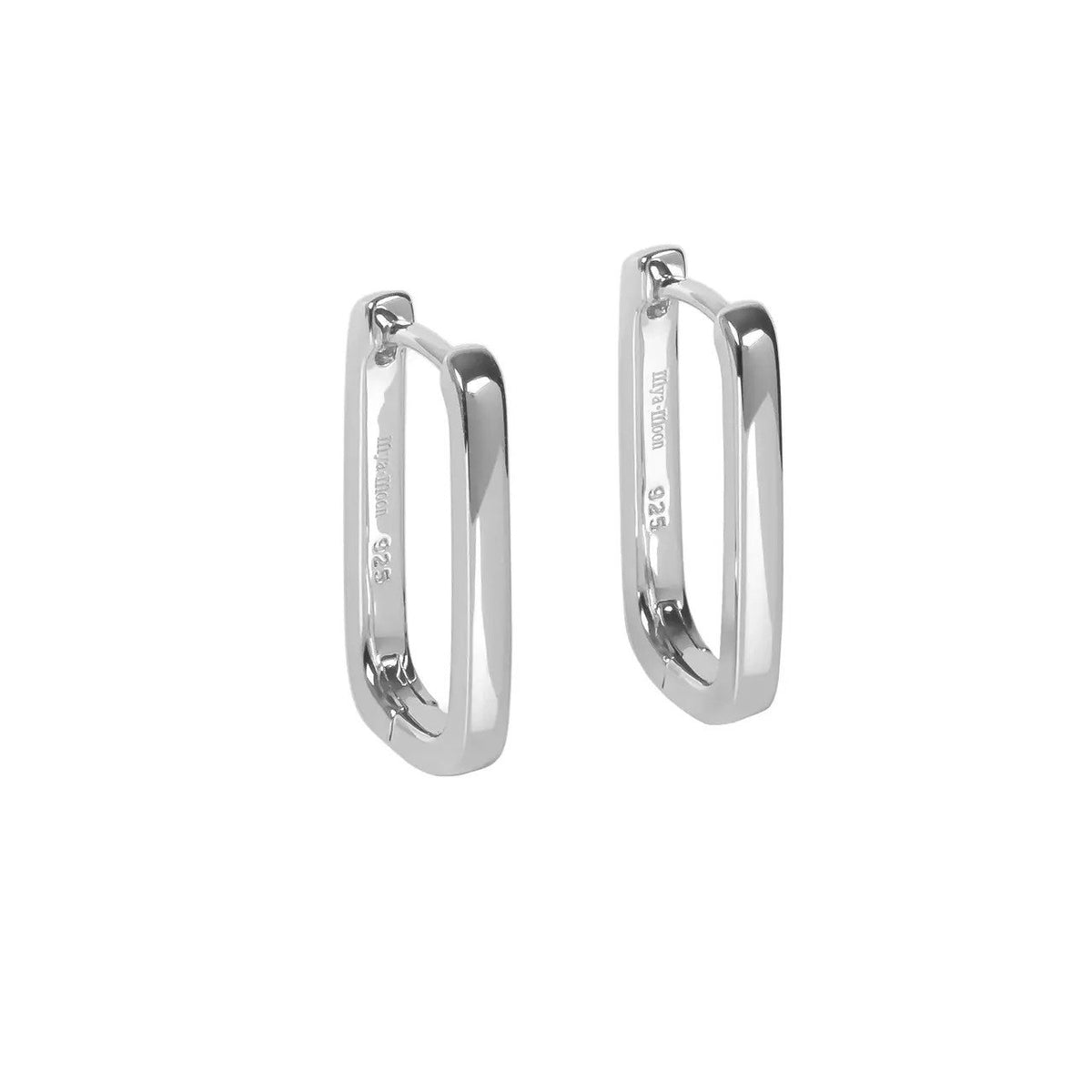 2. MyaMoon Metropolitan Hoops in silver, crafted from 925 silver with silver plating, displayed in studio setting