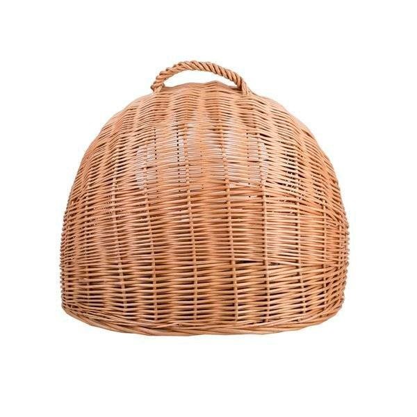 5. Back view of wicker pet carrier showing smooth woven design and sturdy handle