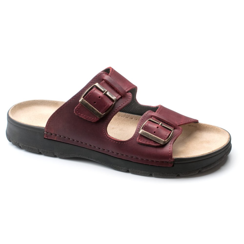 2. Side view of Omaking Märt Sandals in bordeaux leather, featuring adjustable buckle straps and supportive insole