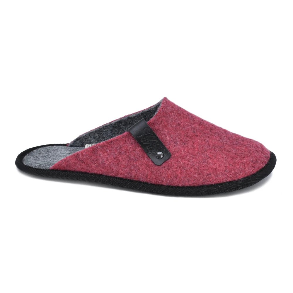 1. Women's red Navi slippers by OmaKing, crafted from recycled plastic bottles, shown in a side view with black rubber outsole