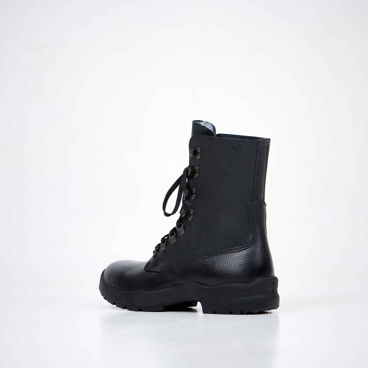 3. Side view of Samelin 2077 Combat Boots in black leather, showing durable construction and lace-up design