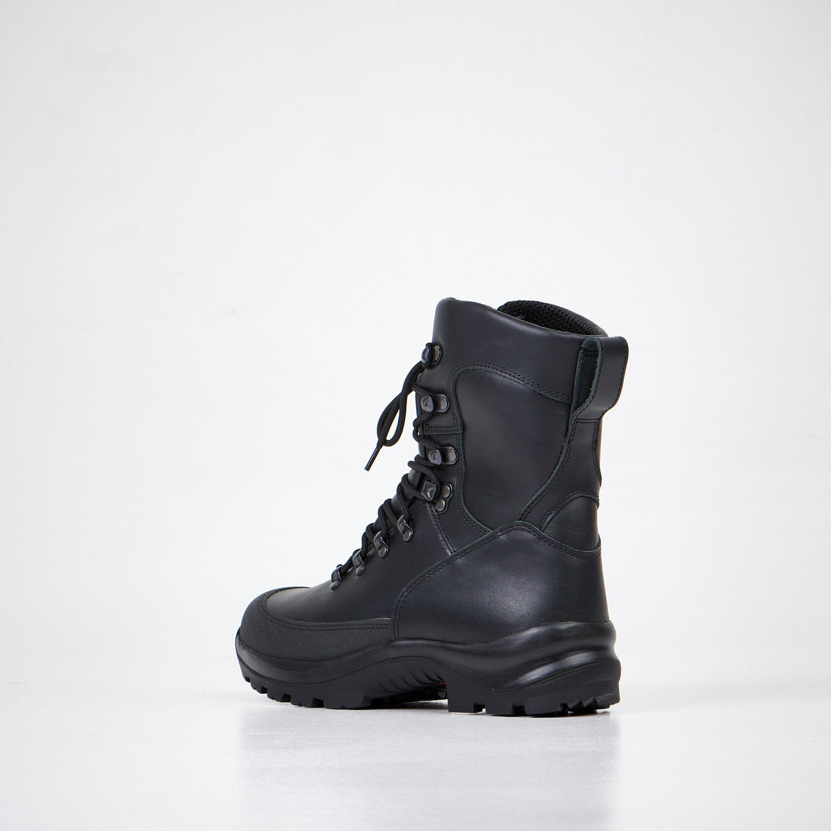 2. Side view of Samelin Waterproof Combat Boots 734 in black, highlighting stainless steel eyelets and hooks