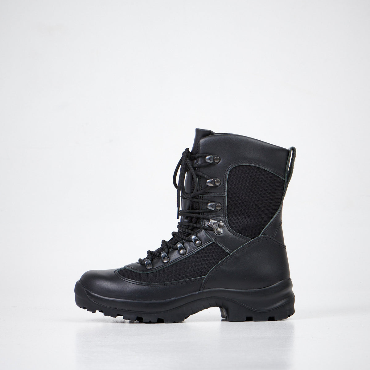 3. Front angled view of Samelin Waterproof Combat Boots 732 in black, featuring smooth chrome leather and textile