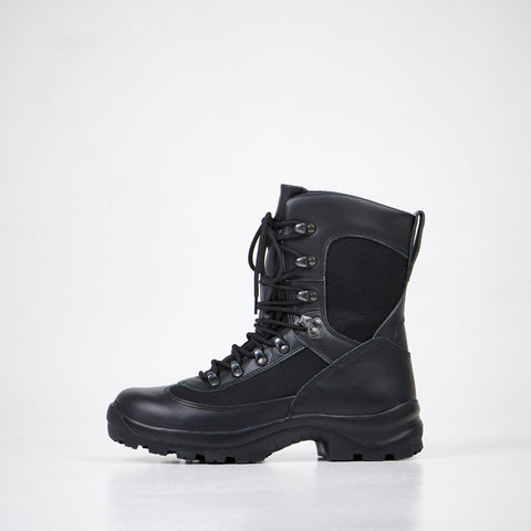 3. Front angled view of Samelin Waterproof Combat Boots 732 in black, featuring smooth chrome leather and textile