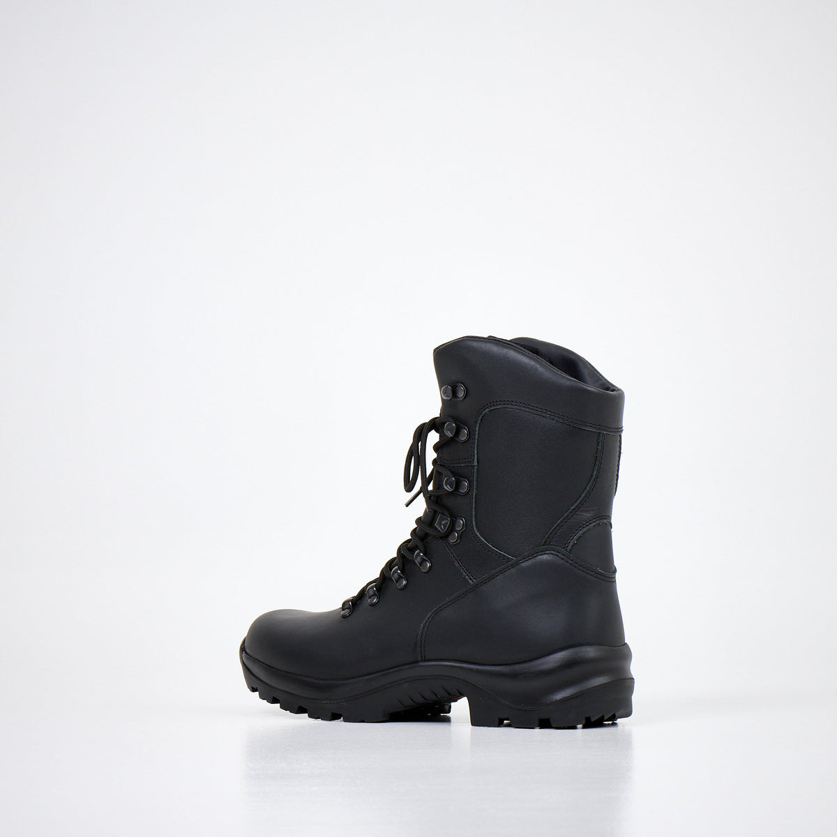 4. Side view of Samelin Military Boots 739 in black, emphasizing waterproof leather and reinforced heel