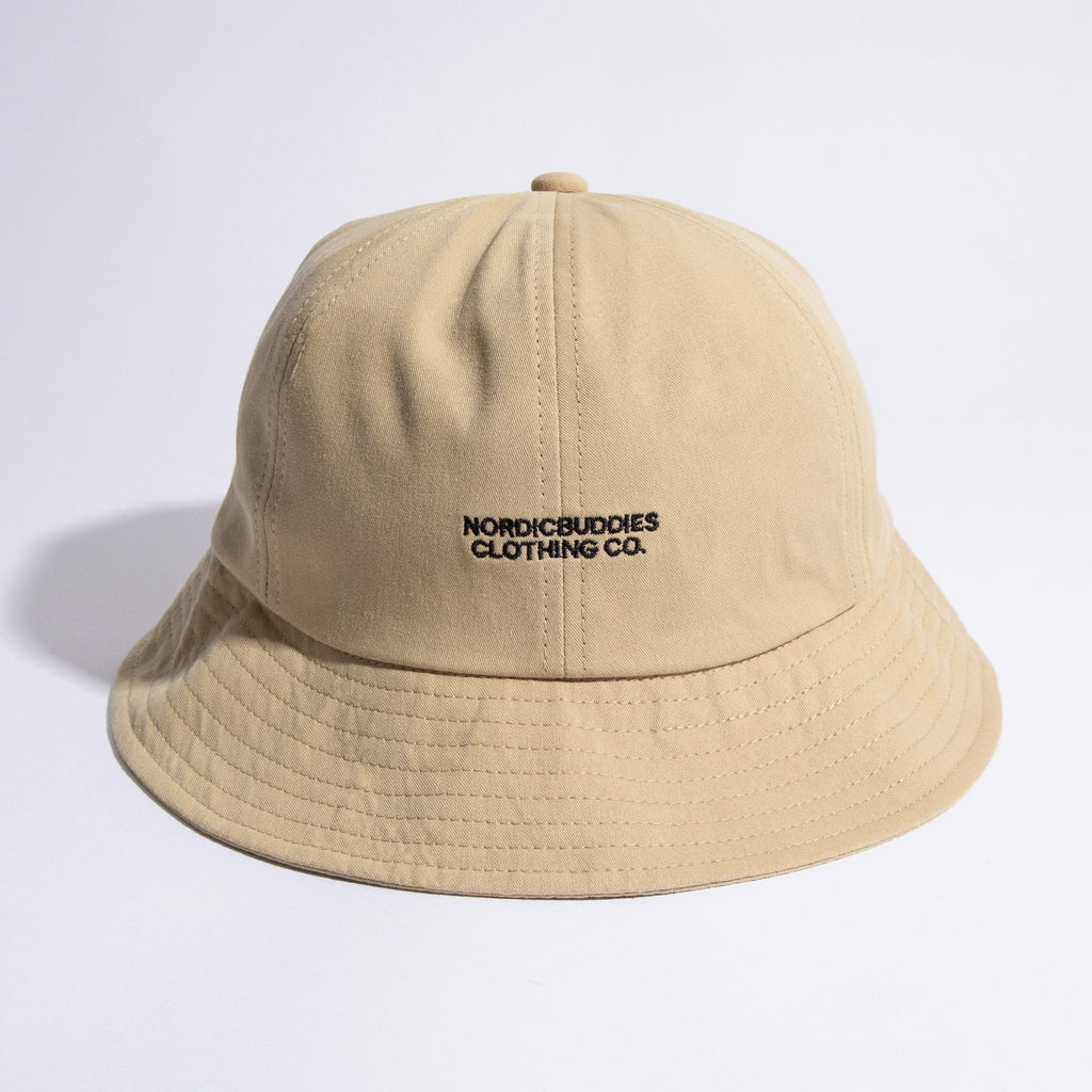 3. Studio shot of Pippi Longstocking beige bucket hat by NordicBuddies, back view with branding