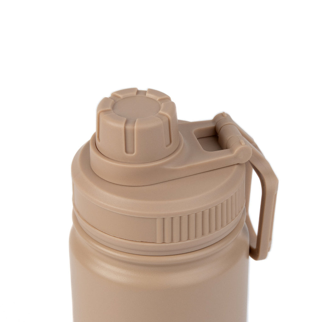 3. Close-up of beige Pippi Thermal Bottle's closed lid with handle, showcasing secure screw cap