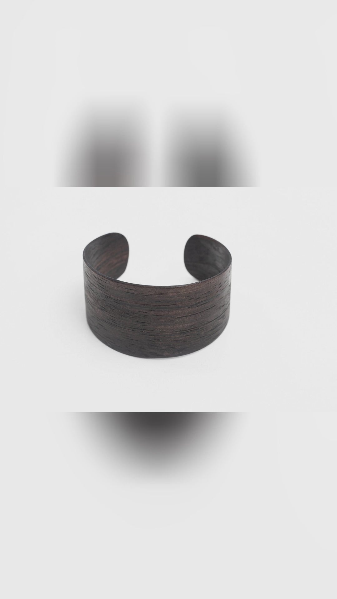 🌿 What if your boldest bracelet was grown, not mined?



Meet Woody in Ebony by #Lentsius. Handcrafted in Tartu from upcycled ebony veneer, featherlight yet structured with rich wood grain you can almost feel.

Minimal, Scandinavian, and eco minded. Sizes S to L, 7 to 9 g light, 3.8 cm wide for a clean statement that plays nice with tees or tailoring.

Ready to swap steel for something real? Tap for details, save for gifting, link in bio. #bracelet #sustainablefashion #EstonianDesign