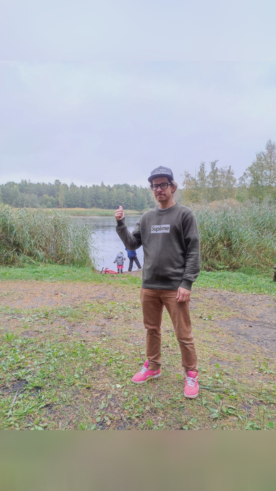 🧵 What if your go-to layer was actually handprinted art? Khaki, comfy, and cut a touch longer for an easy drape. The HeavyMental Supleme Sweatshirt is a soft 280 g cotton blend built for city days and gym warmups. Handprinted in an Estonian studio, every logo lands uniquely. European craft, zero fuss, maximum wear. Sizes S to 3XL ready, get yours via link in bio. Save for your weekend rotation Activewear Menswear EstonianMade