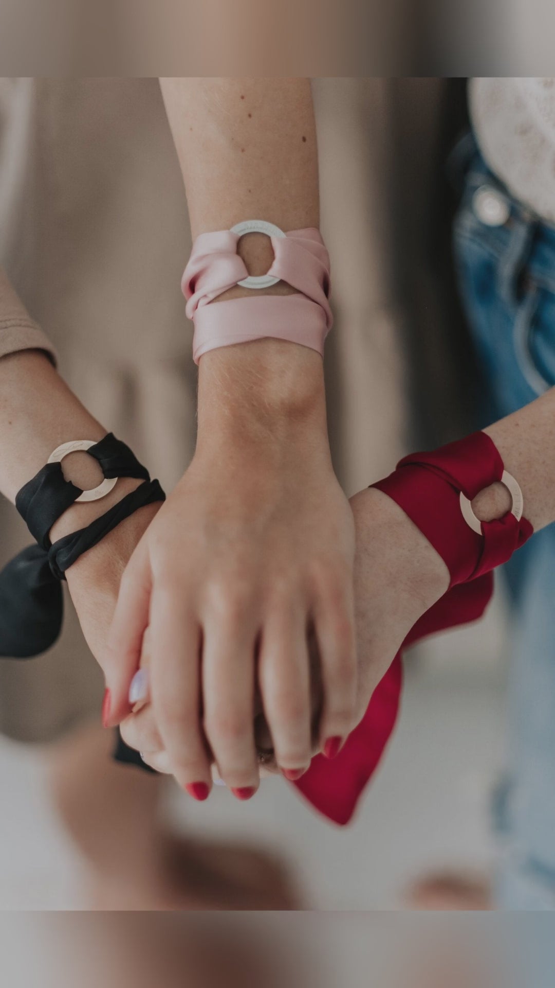 💫 What's your statement of love? Brace it up! These silk ribbon bracelets by Olla are more than accessories—they're stories. Wear them in black, pink, or dark red, each with a subtle 'LOVE' touch. Feeling the elegance? Imagine all eyes on your versatile bracelet that also moonlights as a chic hair accessory. Ready to glow? 🌟 Handmade in Europe, these pieces are not just accessories—they’re expressions. Dive into this jewelry magic; your new favorite awaits. Find the LOVE. Curious? Tap the link