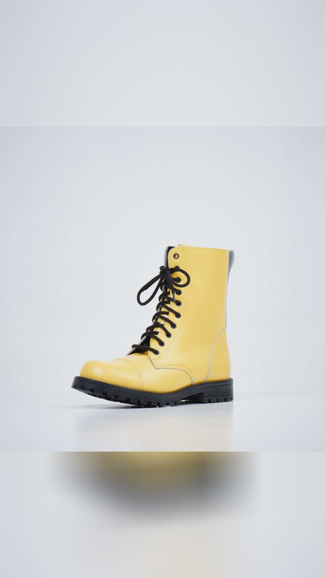 👢 Step into bold fashion with Samelin 511 Yellow boots! Crafted for those who love to stand out, these PunkStyle boots are durable & eye-catching. Embrace NordicStyle and European quality from Estonia. ✨ ➡️ Check them out: https://nooredx.ee/products/511-yellow Fashion Samelin