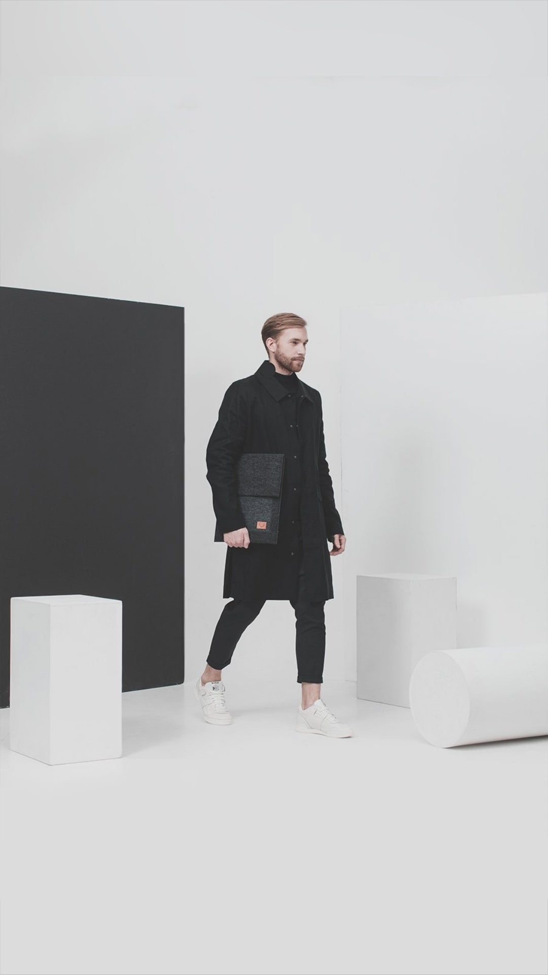 ✨ Uncover the minimal magic of Malmö! Crafted in Estonia, the Malmö 13' Laptop Sleeve marries sleek design with sustainability. Recycled PET felt ensures your tech travels safe and sound. Curious about its magnetic closure and functional front pocket? It's all about balancing style with practicality. This bestseller is the perfect companion for your laptopadventures. Discover it now—link in bio! Nordhale EcoFriendly