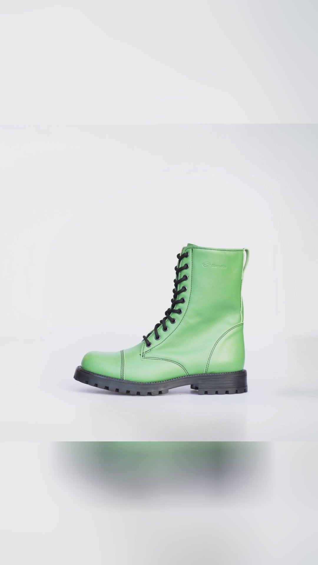 🍏 Zip. Step. Stand out. Unisex Samelin 511. Water‑repellent leather. Easy side zipper. Sizes 36 to 47. Made in Estonia. Check availability: https://nooredx.ee/products/511-granny-smith-with-zipper Europe YoungFashion Boots Shoes Samelin