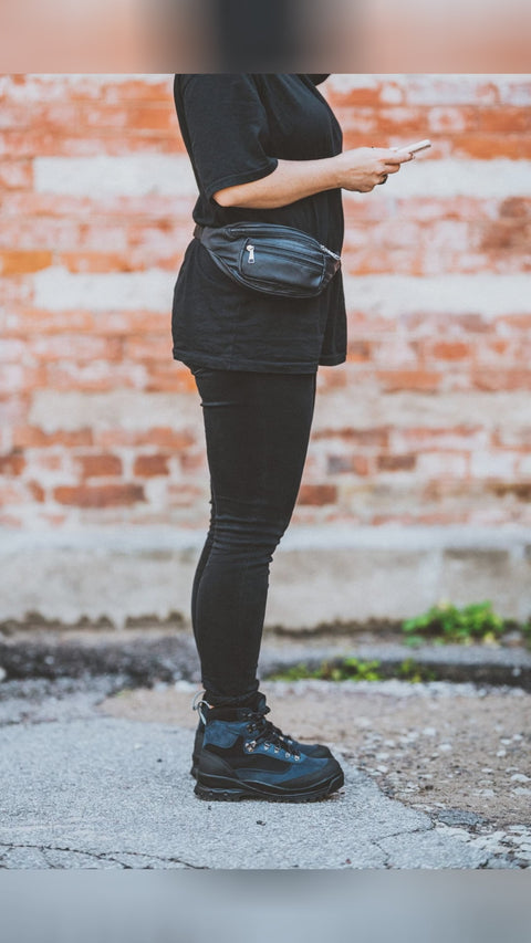 🖤 How clean can black get?




Meet Papillon Leather Bum Bag No. 22. All black, structured and soft with three zip pockets and an adjustable strap.

Throw it over black denim and boots, or cinch at the waist for festival moves. Designed and made in Estonia.

Save to share with a friend and use SOCIAL10. Tap the link in bio. #Papillon #BumBag #AllBlack