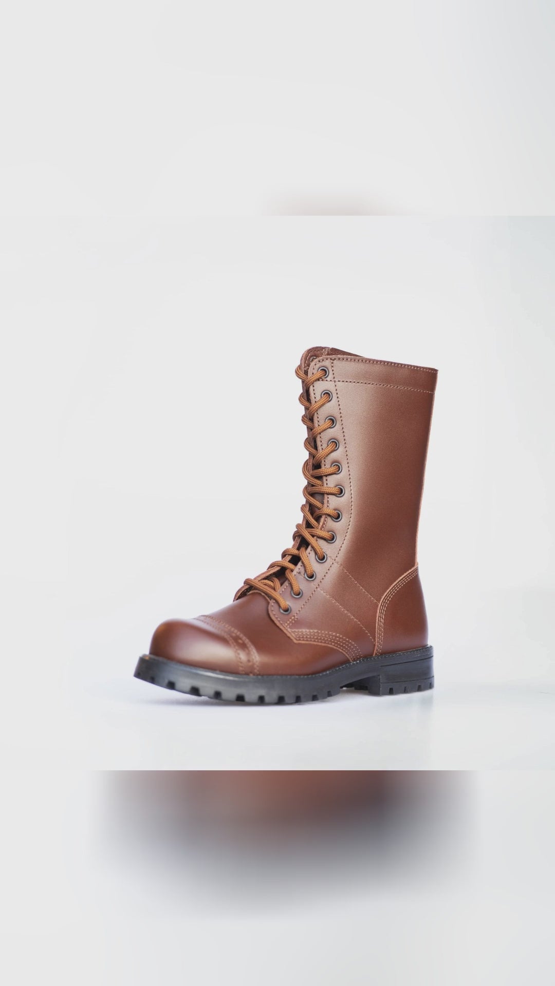🥾 Built for city miles, ready for the wild.

Water‑repellent leather. Rugged PU sole. Unisex (35–48). Made in Estonia.

Use code SOCIAL10 for 10% off.

Shop 516 High Aviator Boots:
https://nooredx.ee/products/516-aka-high-aviator-boots-brown

#NooredX #Boots #Samelin #MadeInEurope