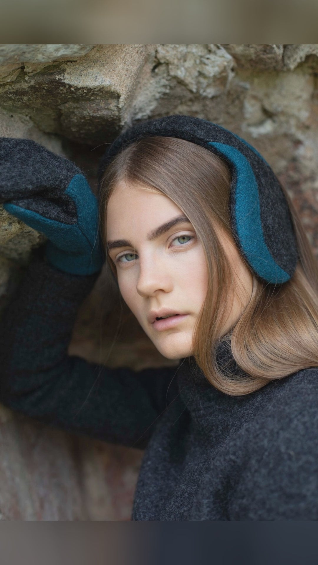 🧶 What if warmth didn’t mess with your hair? Meet HERTTA felted wool earmuffs: airy-soft, structured, and light. Dark grey with an aquamarine pop, 3D-printed frame hugs without pressure. Made in Estonia for clean, cozy days earmuffs. Slide on, step out, stay toasty across the city. Tap to pick yours and save this for crisp morning runs; link in bio. accessories winterstyle