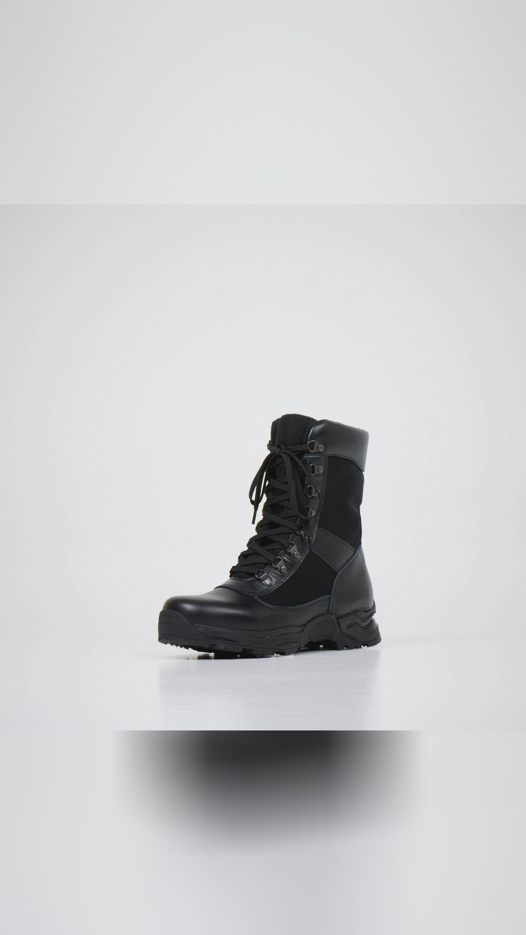 🖤 How tactical can everyday feel? Water-repellent leather, a rugged Fury sole, and a side zip to get you out faster. Estonian-made Samelin in AllBlack that grips, cushions, and lasts. Zip in, lace up, move out. Save this for your next city escape and tap the link in bio MensBoots MadeInEU Built for long days on foot, from wet pavements to dusty paths.