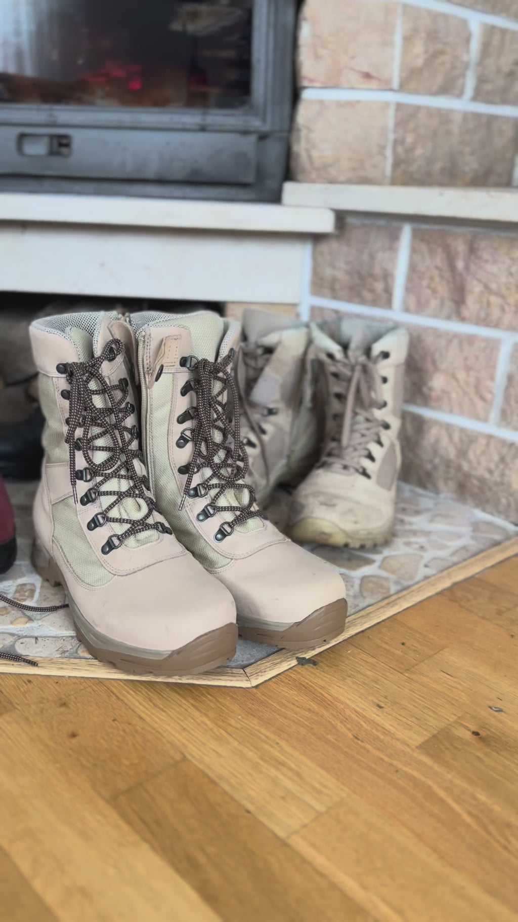 🔥 Fireside feel. Street-ready grit.

Samelin 598 Desert Boots 2.0 Zipper. Water-repellent nubuck, grippy sole, side zip. Runs large—size down. 36–48.

SOCIAL10 = 10% off
https://nooredx.ee/products/598-desert-boots-2-0-zipper

#NooredX #Samelin #Boots #MadeInEurope #Europe #YoungFashion