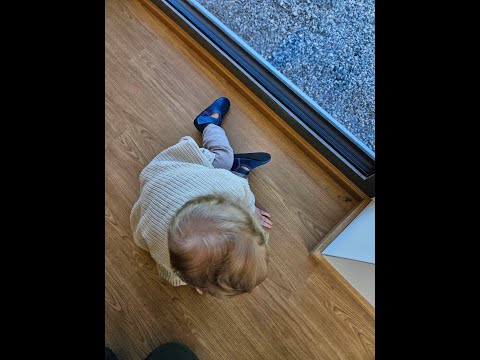 👣 Ready for tiny adventures? Let your little one's feet breathe with our Omaking Mutsu slippers. Effortless comfort with every step! Designed with soft leather and a breathable touch—perfect for curious crawlers and fearless first steps. Adjustable Velcro lets kids explore, while you stay worry-free. Find this European-crafted gem. Look for the link in bio to discover more! Perfect for KidsFootwear lovers. Dive in!