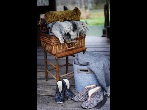 🐑 Cozy up with Omaking Trolla lambswool slippers! Feel warmth in 100% lambswool, handcrafted in Estonia. Perfect for NordicStyle lovers, these slippers keep your feet snug all winter long! Shop now: nooredx.eu/products/lambswool-slippers-trolla-beige Slippers OmaKing Europe