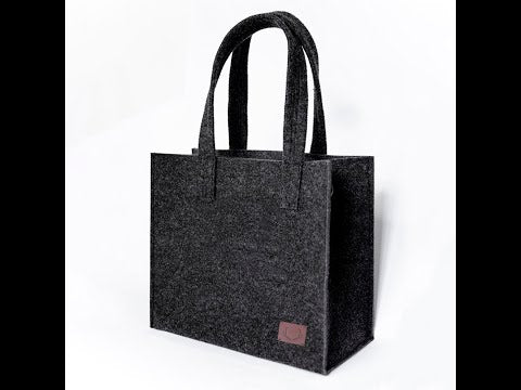 🖤 Ever felt your work bag was missing something? Minimalist yet functional, the Nordhale Office Bag Holm in black has it all! Recycled PET felt meets everyday versatility. With room for everything you need—laptop to keys—it's your no-stress desk-to-destination companion. Plus, handcrafted in Estonia for that European quality touch. Ready to step up your office essentials? Check the link in bio to discover why this bestseller has everyone talking. BagsAll Nordhale
