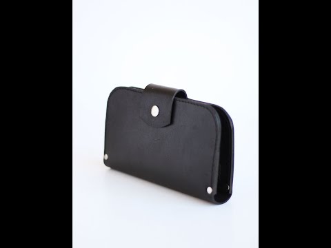 🖤 How does sleek meet spacious? Discover the SATURDAY wallet by TOKS VISOKS. Its smooth leather and minimalist style are crafted to perfection in Lithuania. Perfect for those who love elegant accessories. Imagine reaching for your wallet and instantly feeling organized and chic. Spacious interior, sleek design—everything you need in one beautiful piece. Ready to redefine your style game? Check it out, and treat yourself to European quality. Save for later or share with a friend! Find it via the