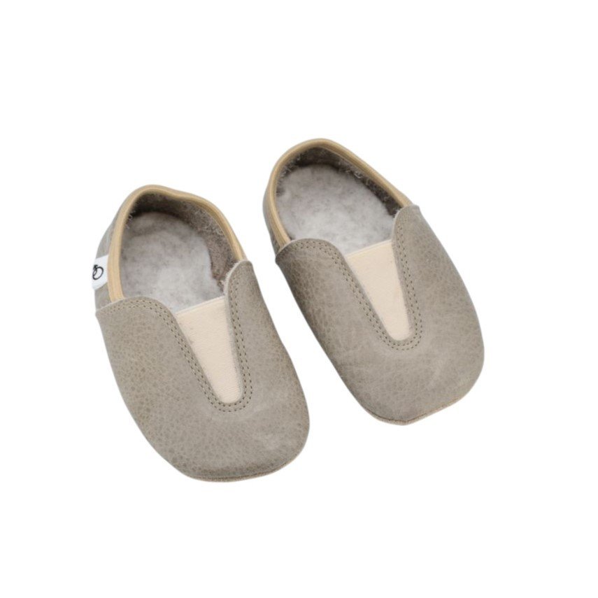 2. Studio image of Hip-Hop Punsa Kids Barefoot Slippers in grey, showing wide toe box and elastic upper