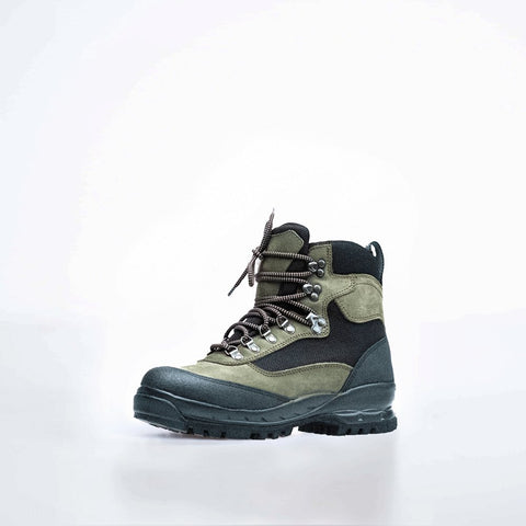 1. Samelin 550 Lichene hiking boots in green and black, shown in studio setting