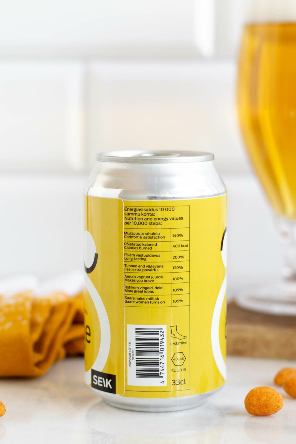 8. Side view of SEIK Saaremaa öllesokid can with socks, highlighting packaging and branding