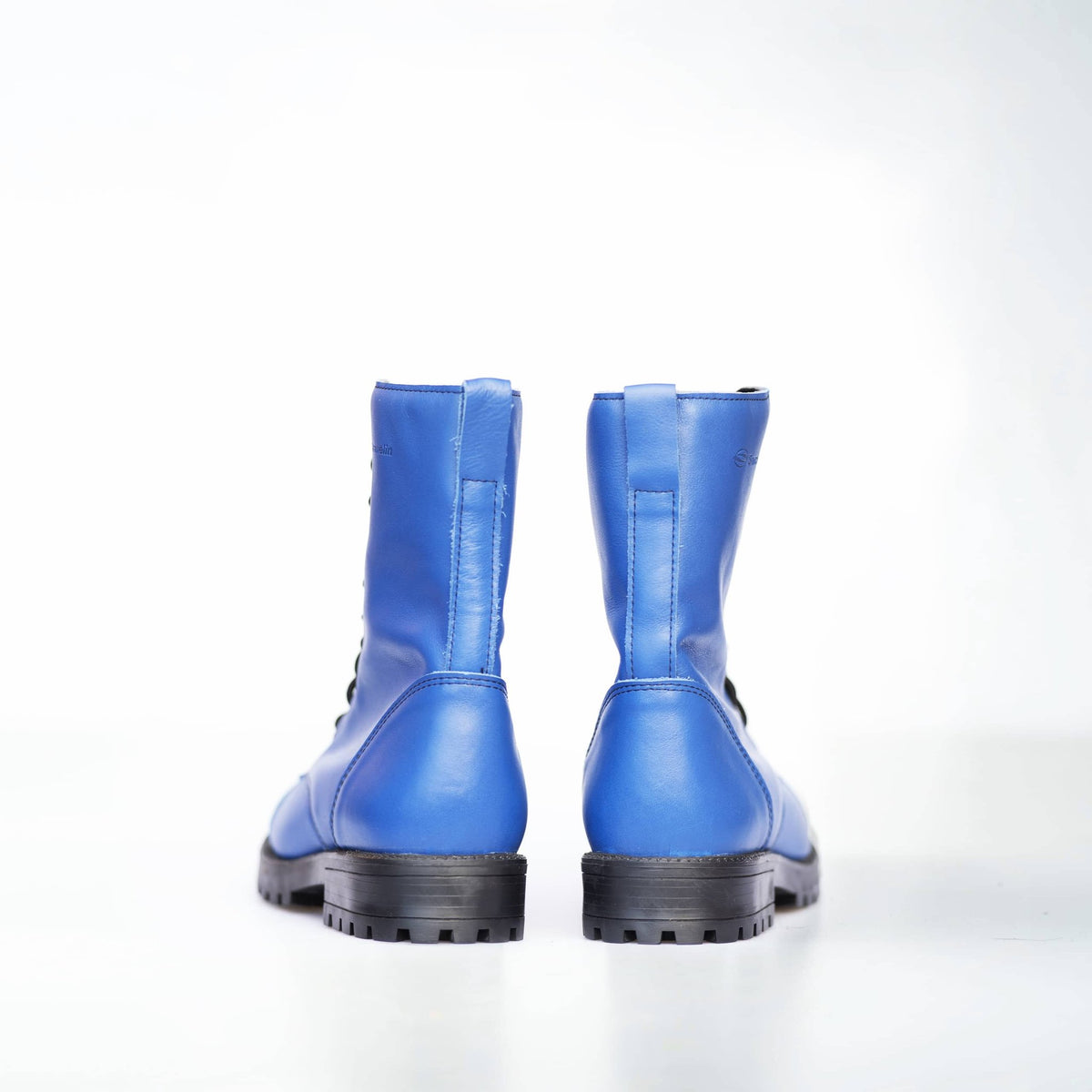3. Back view of Samelin 511 Blue boots, emphasizing anatomical design and antibacterial insole