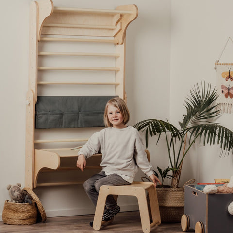 Table and Chair for the leg&go Swedish Wall