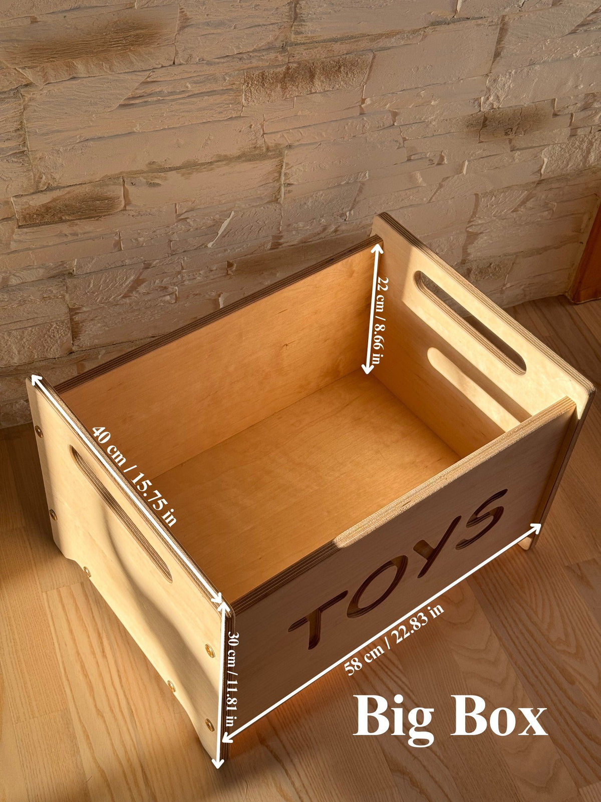 5. Size chart for big wooden toy box with dimensions 58 x 40 x 22 cm / 22.83 x 15.75 x 8.66 in